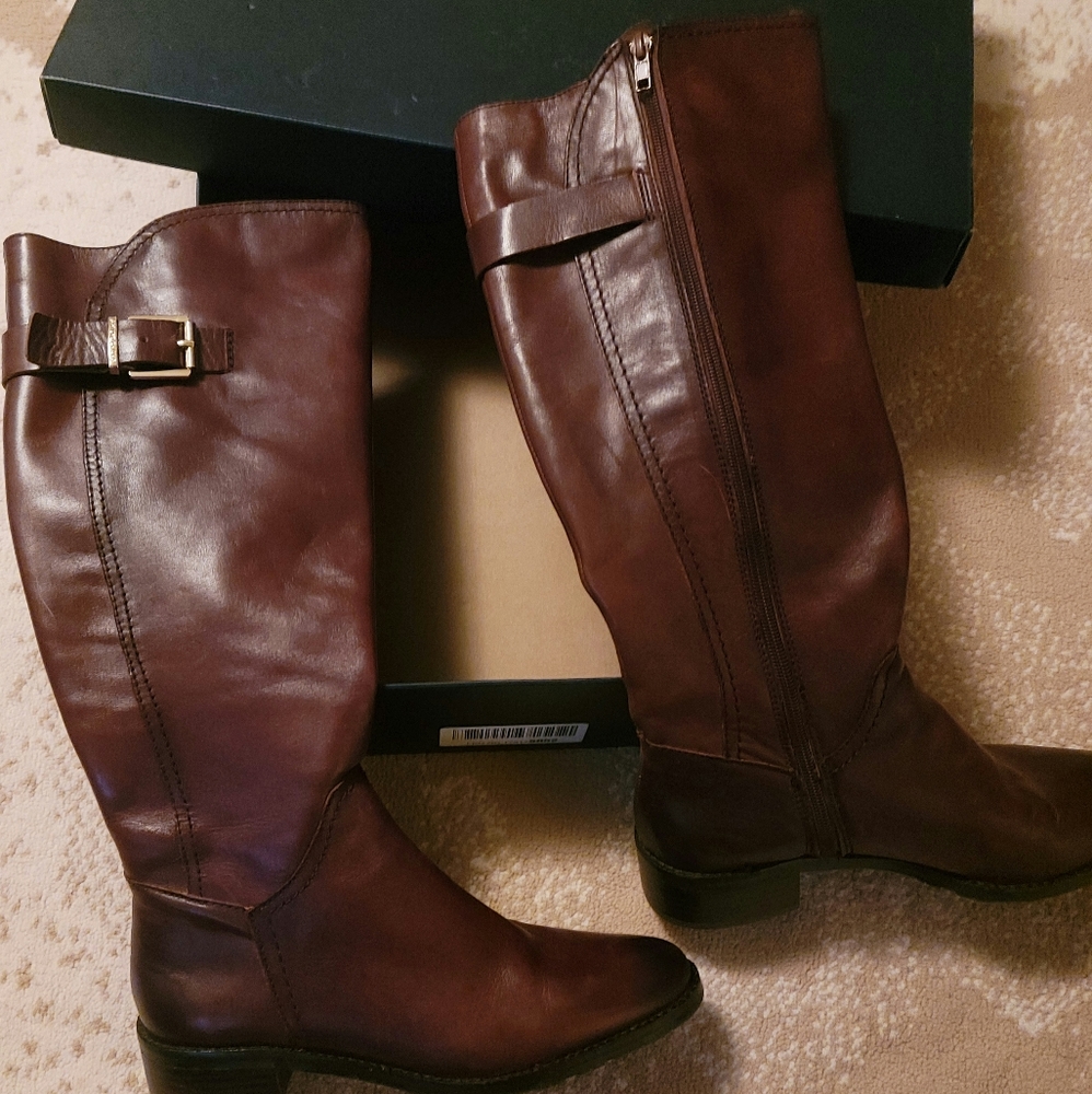 Arturo Chiang Leather Boots